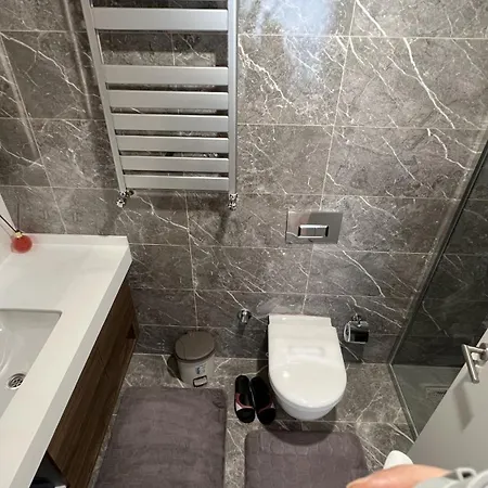 53 Fully Equipped Vip Near Basaksehir شقة